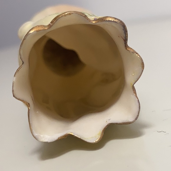 Vintage W&R Carlton China Stoke on Trent Lucky White Heather From Brighton Vase - Picture 8 of 14